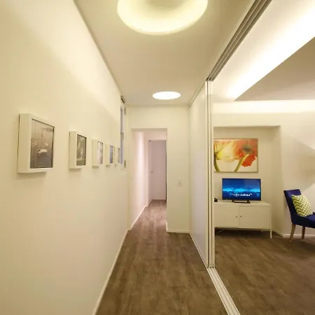 Mudita - Hochwertig Sanierter Altbau Mit Wohnküche Auf Der Insel Apartamento